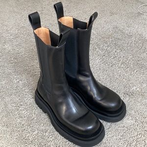 WORN ONCE Bottega Veneta lug boots